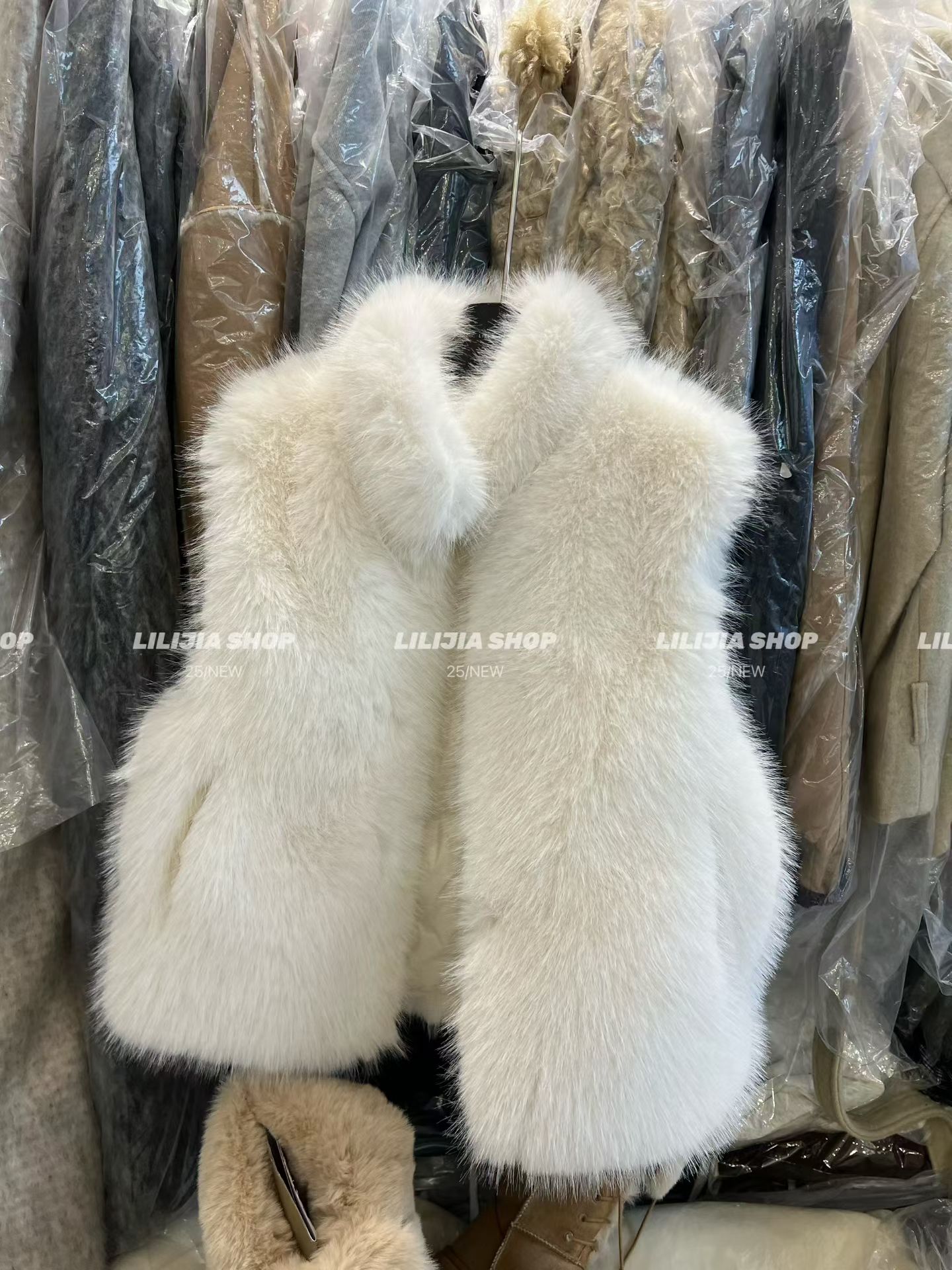 Miss家 2025冬韩版宽松显瘦百搭立领羽绒内胆无袖毛毛马夹外套女