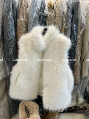 Miss家 2025冬韩版宽松显瘦百搭立领无袖毛毛马夹外套女