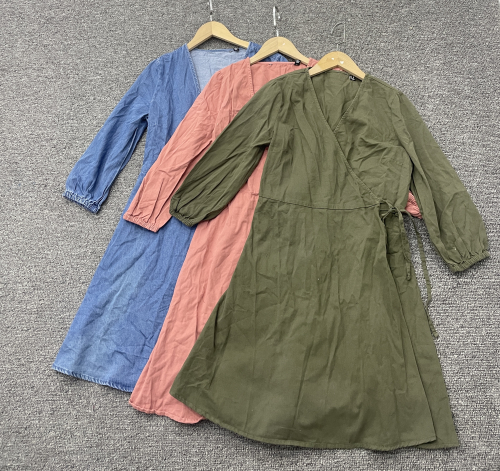 休闲风格纯色系带水洗