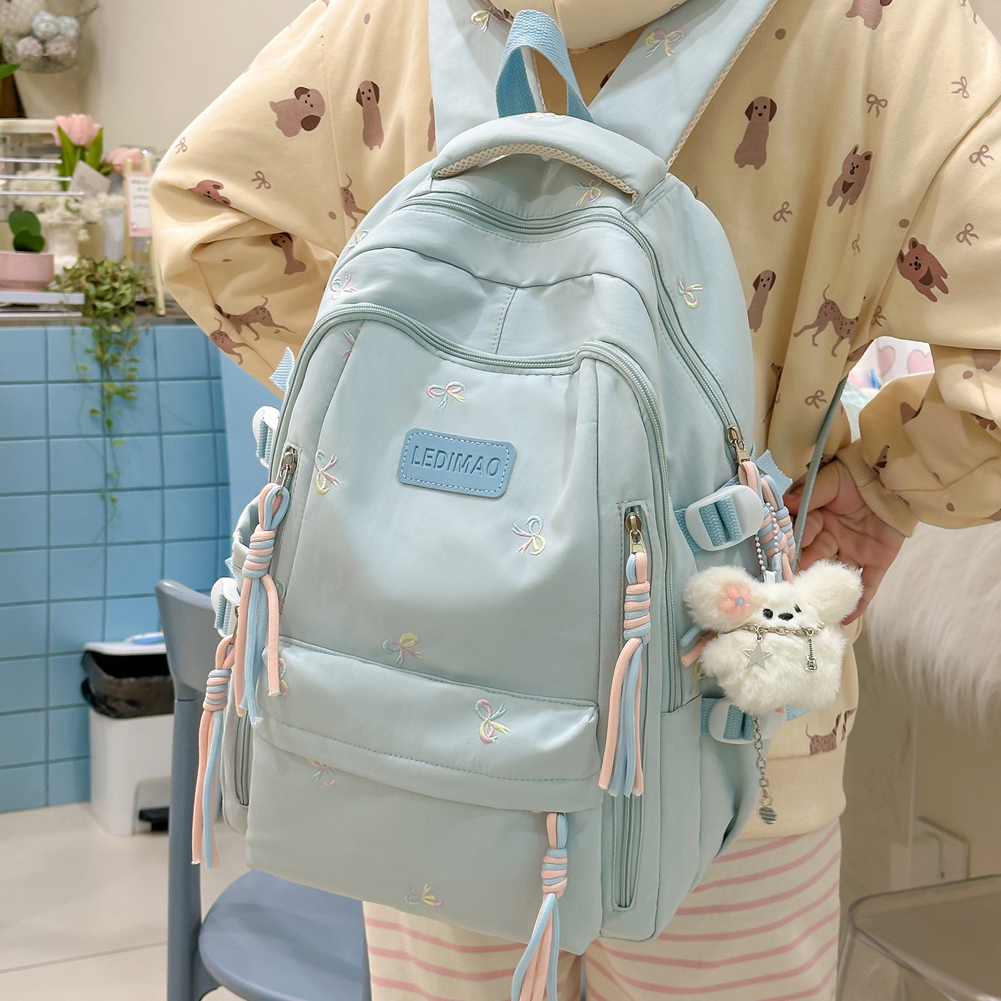 书包女初中生小学生大容量双肩包