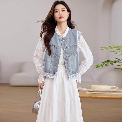 蕾丝拼接牛仔马甲女2025年春夏新款设计感百搭短款马夹外套上衣潮