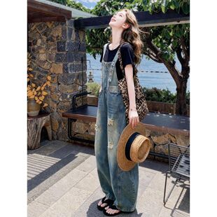 巨好看牛仔背带裤女夏季薄2026新款减龄工装宽松休闲破洞直筒裤子