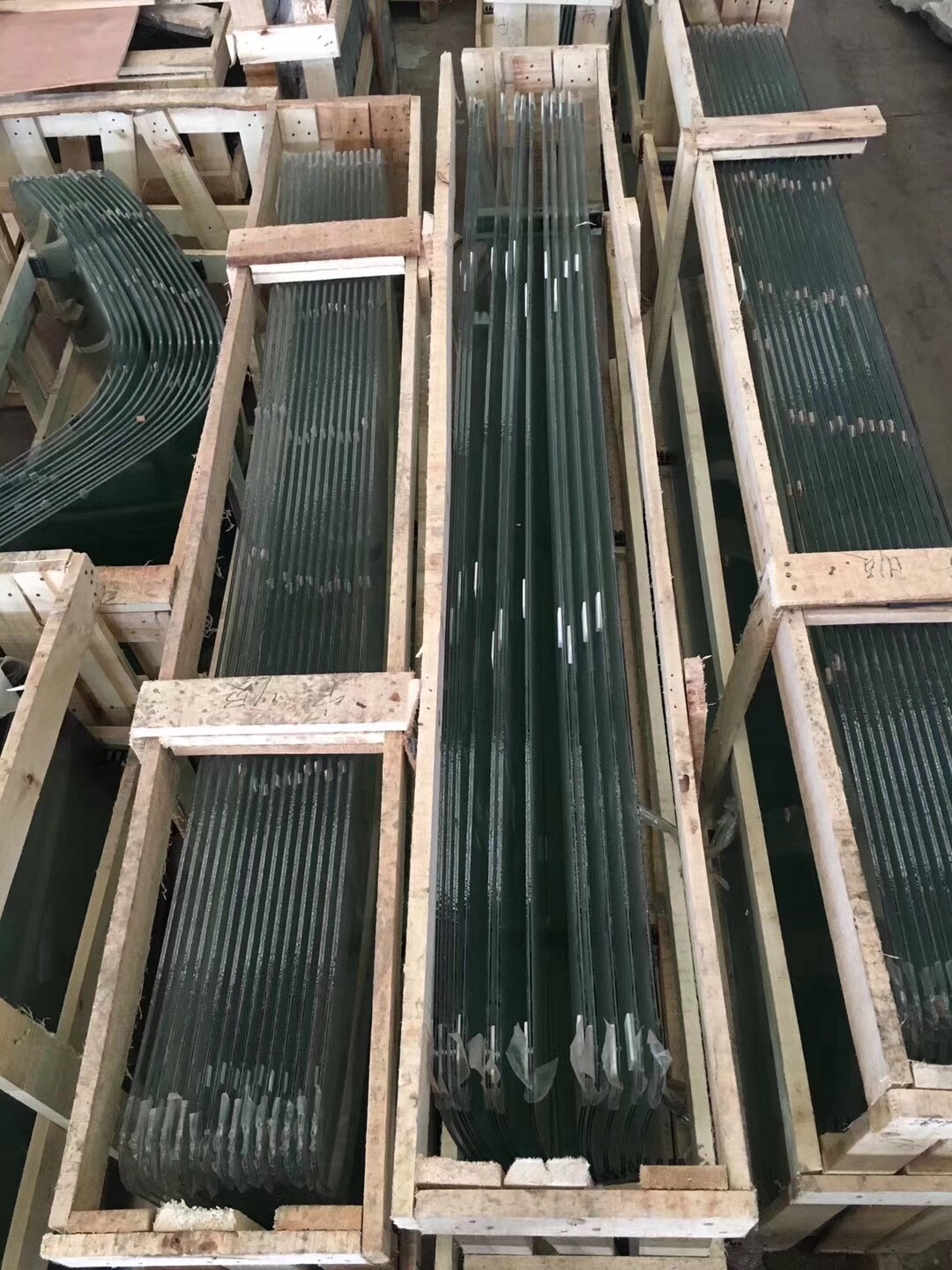 徐工吊车玻璃 20k25k25k520g前挡风玻璃驾驶室前挡风玻璃运费到付