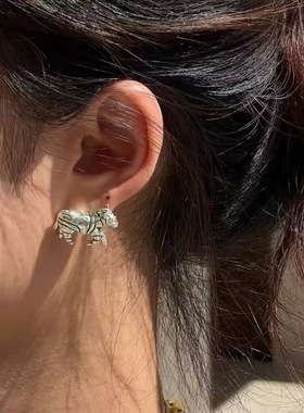 山丘小斑马耳钉小众设计复古民族风珐琅斑马开口戒指