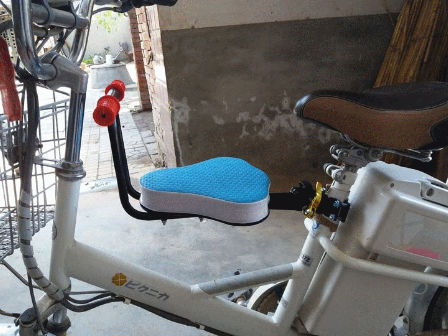 siège enfants pour vélo - Ref 2429275 Image 3