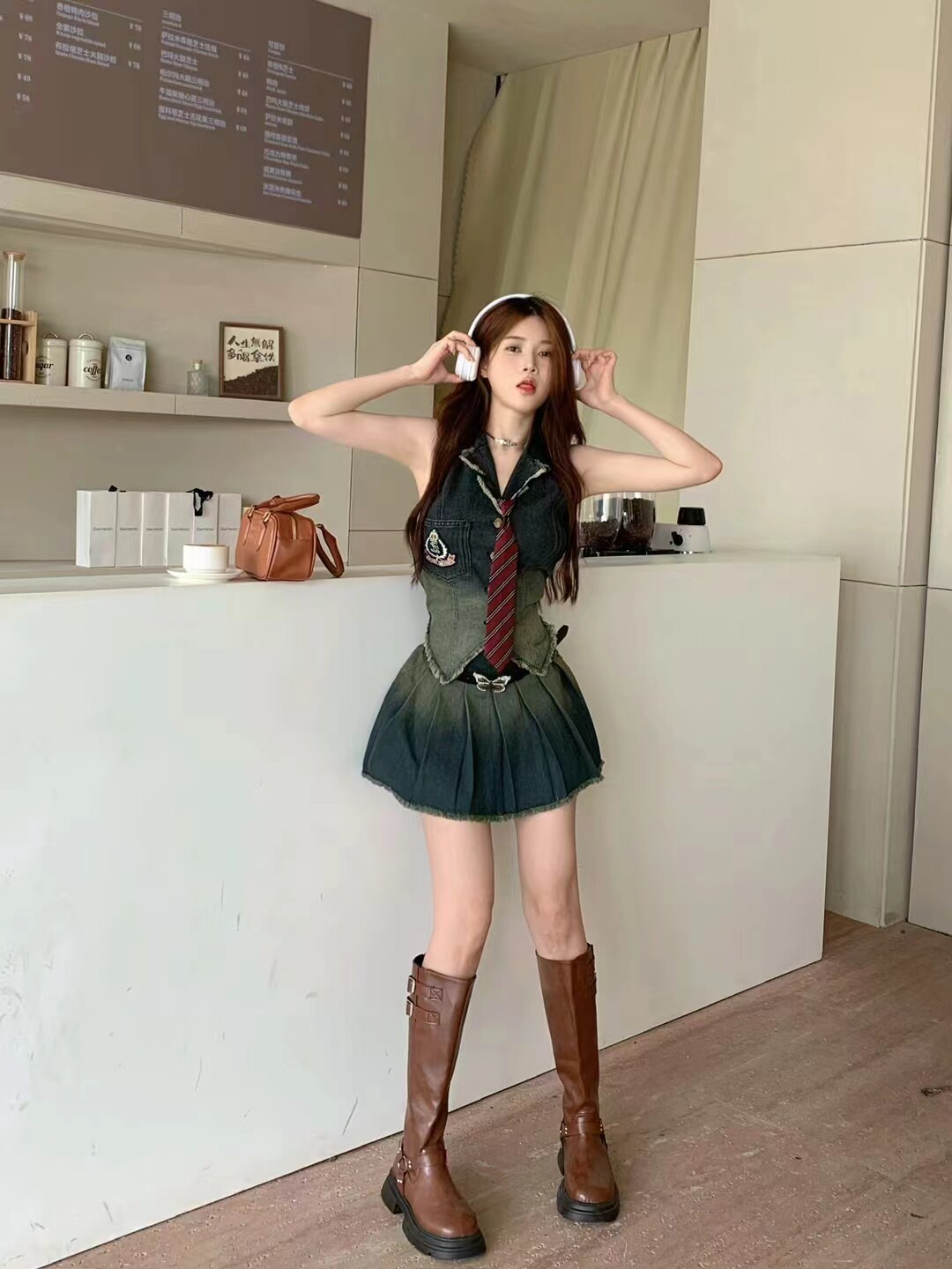 牛仔套装夏季复古挂脖上衣+百褶短裙炸街减龄时尚性感辣妹两件套