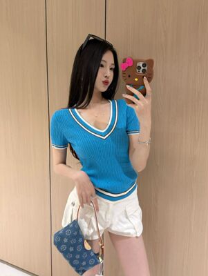 夏季韩式显瘦V领短袖针织衫