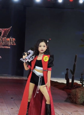 女童模特走秀红色港风儿童潮服礼服好猫步山河图天启走秀演出服