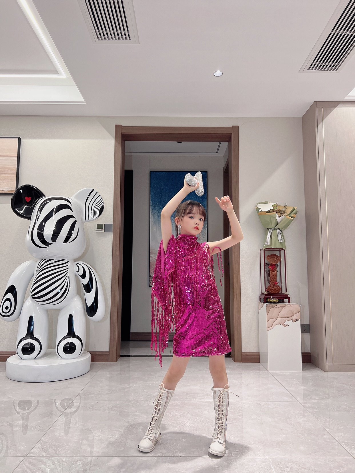 女童黑玫红星光游乐园模特走秀儿童车模多巴胺糖果亮色个性演出服