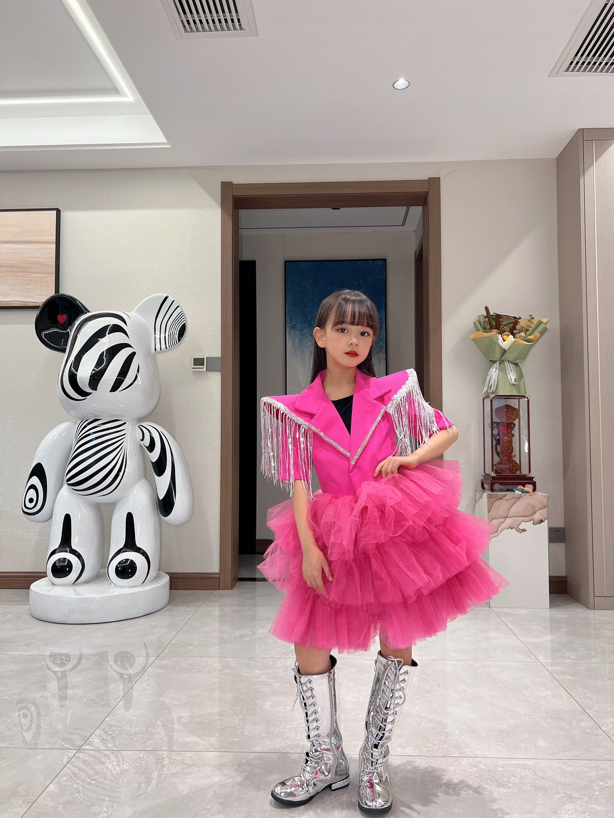 女童玫红星光游乐园模特走秀儿童车模多巴胺糖果亮色个性演出服