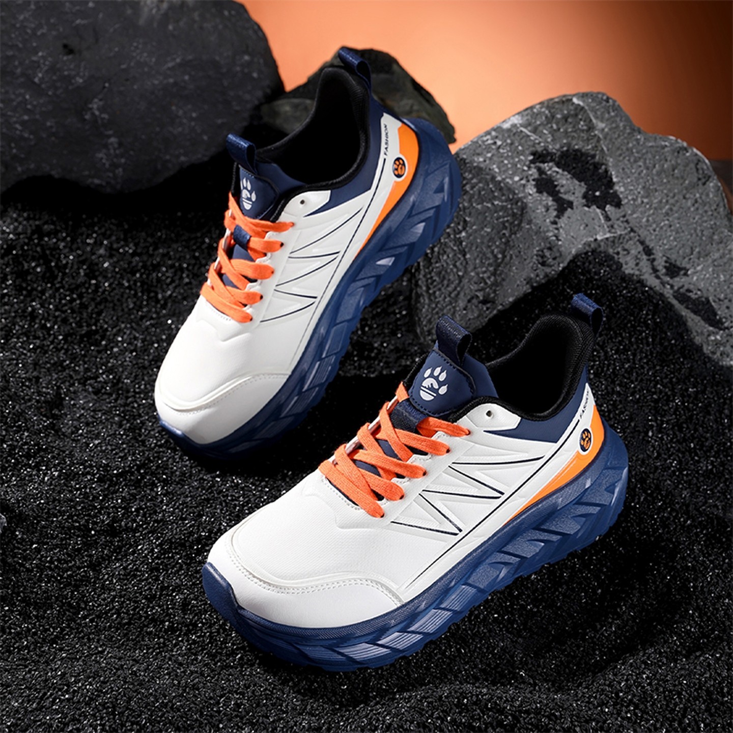 宽脚宽楦男鞋冬季皮面宽头不挤脚的运动鞋青少年加肥加宽跑步鞋子