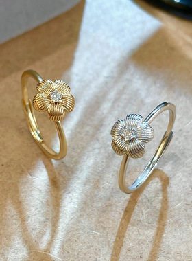 新款S925纯银轻奢立体梅花戒指女