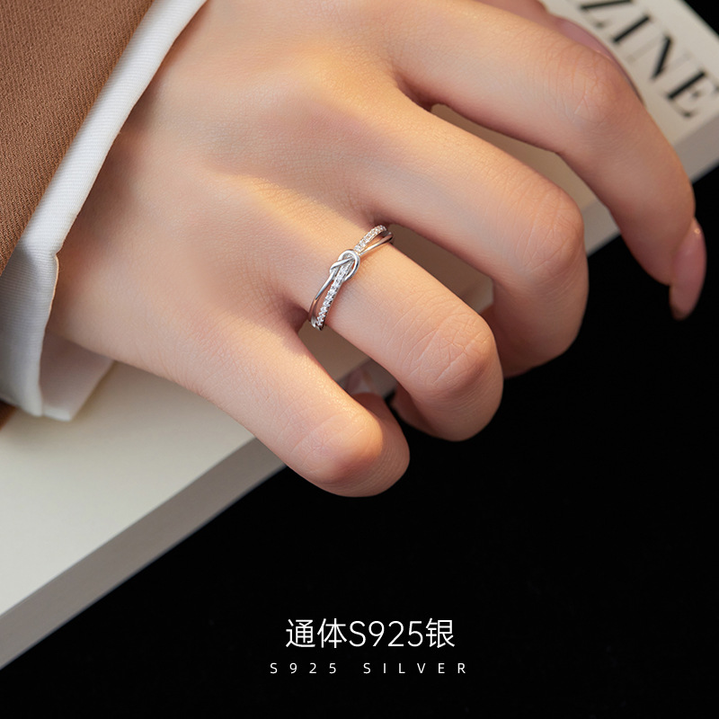 新款S925银莫比乌斯环戒指简约小