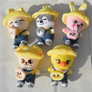 SKZ 幼稚园坐姿娃娃 FELIX日本场周FELIX 帽子衣服公仔straykids