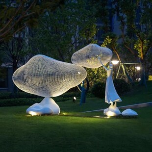 厂家定制玻璃钢抽象人物云朵雕塑园林景观售楼部草坪造景装饰摆件