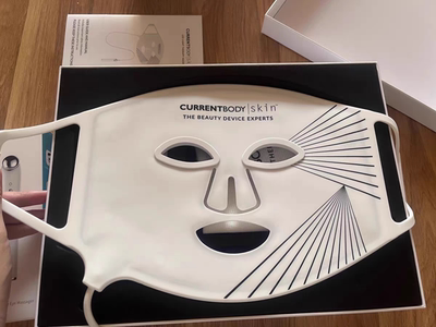 出租CURRENTBODY 4in1四合一款/科施佳黑金pro美容仪面膜仪面罩灯