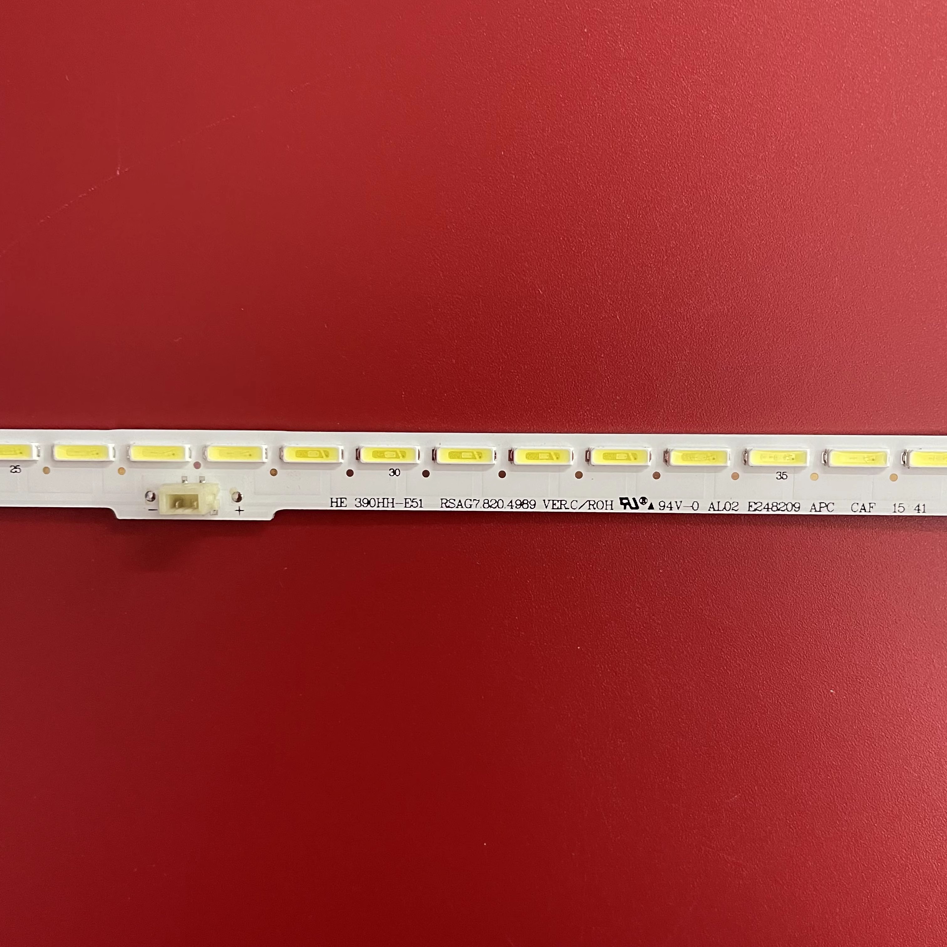 海信39灯条LED39L188灯条HE390HH-E51 52屏RSAG7.820.4989背光灯