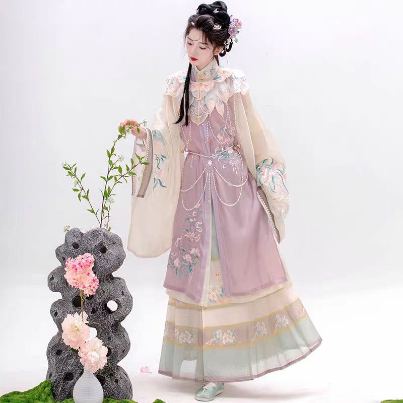 租借马面裙套装对襟重工刺绣汉服朝花令国风明制云肩汉服精致古装