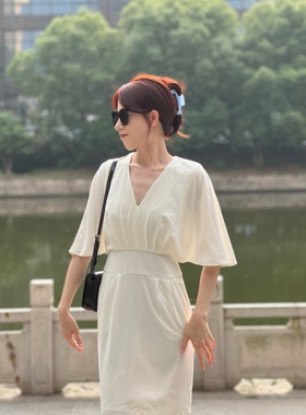 绍兴美代 HALSTON HERITAGE 白色V领收腰连衣裙 3012295 现