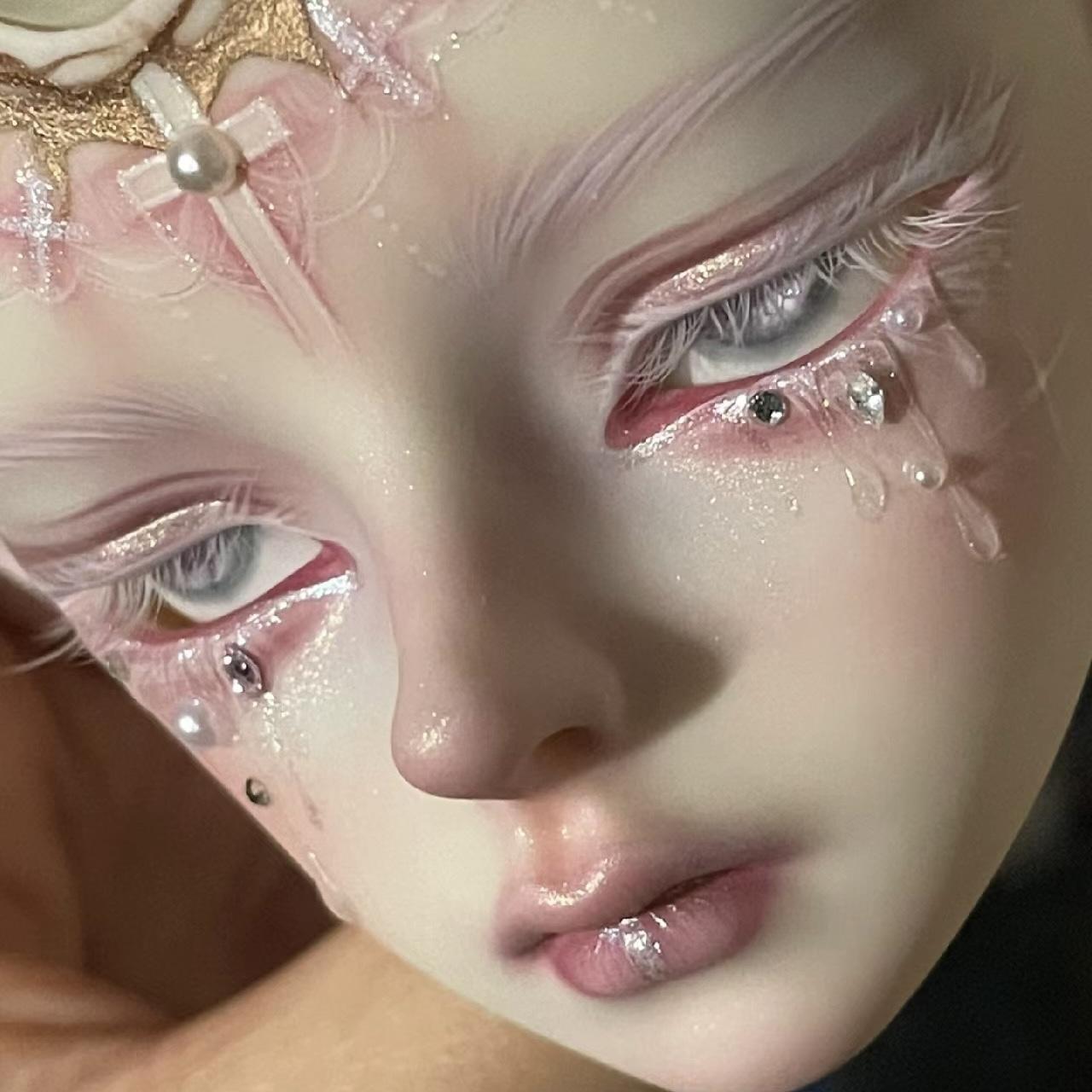 网红同款眼妆贴脸泪珠创意妆闪钻水珠泪痣妆容圣母泪仿妆饰品泪滴