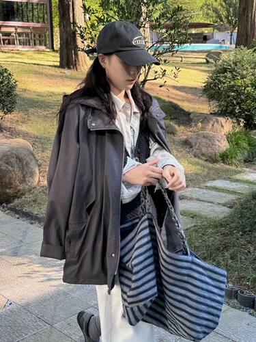 riva2026秋季新款韩版宽松休闲百搭连帽风衣外套女中长款