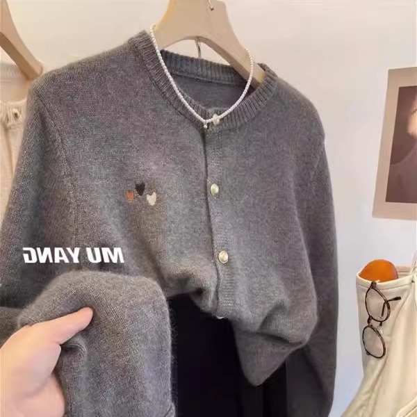 欧货新款拼接撞色刺绣羊绒针织开衫女春秋宽松大码圆领羊毛衫外套