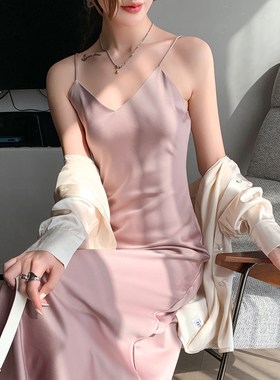 V领真丝性感吊带连衣裙