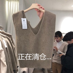 秋冬羊毛韩版宽松V领马甲女短款毛衣坎肩百搭慵懒风针织背心外搭
