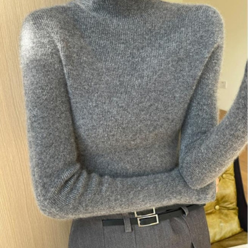 2025秋季时尚修身半高领打底衫配大衣内搭毛衣女加厚羊毛针织衫