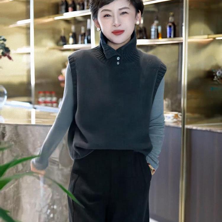 时髦洋气减龄灰色高领针织马甲女装春秋美式独特别致叠穿外搭上衣