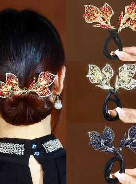 2024年新款网红扭扭夹水钻高级感