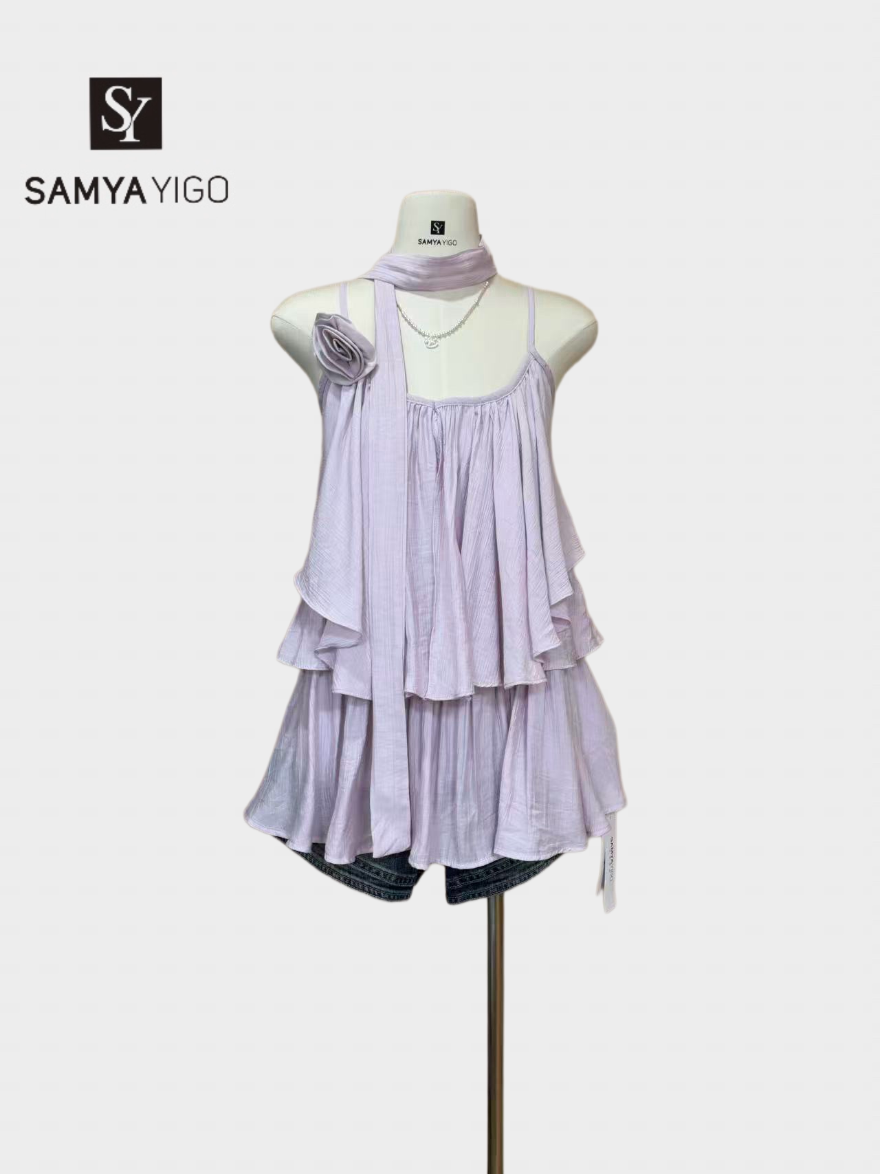 2026 SAMYA YIGO夏季新款纯色净版吊带飘带花朵上衣搭配牛仔短裤