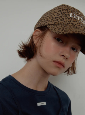 LETERIE 25秋新品复古豹纹铆钉鸭舌帽棒球帽个性遮阳帽韩国代购