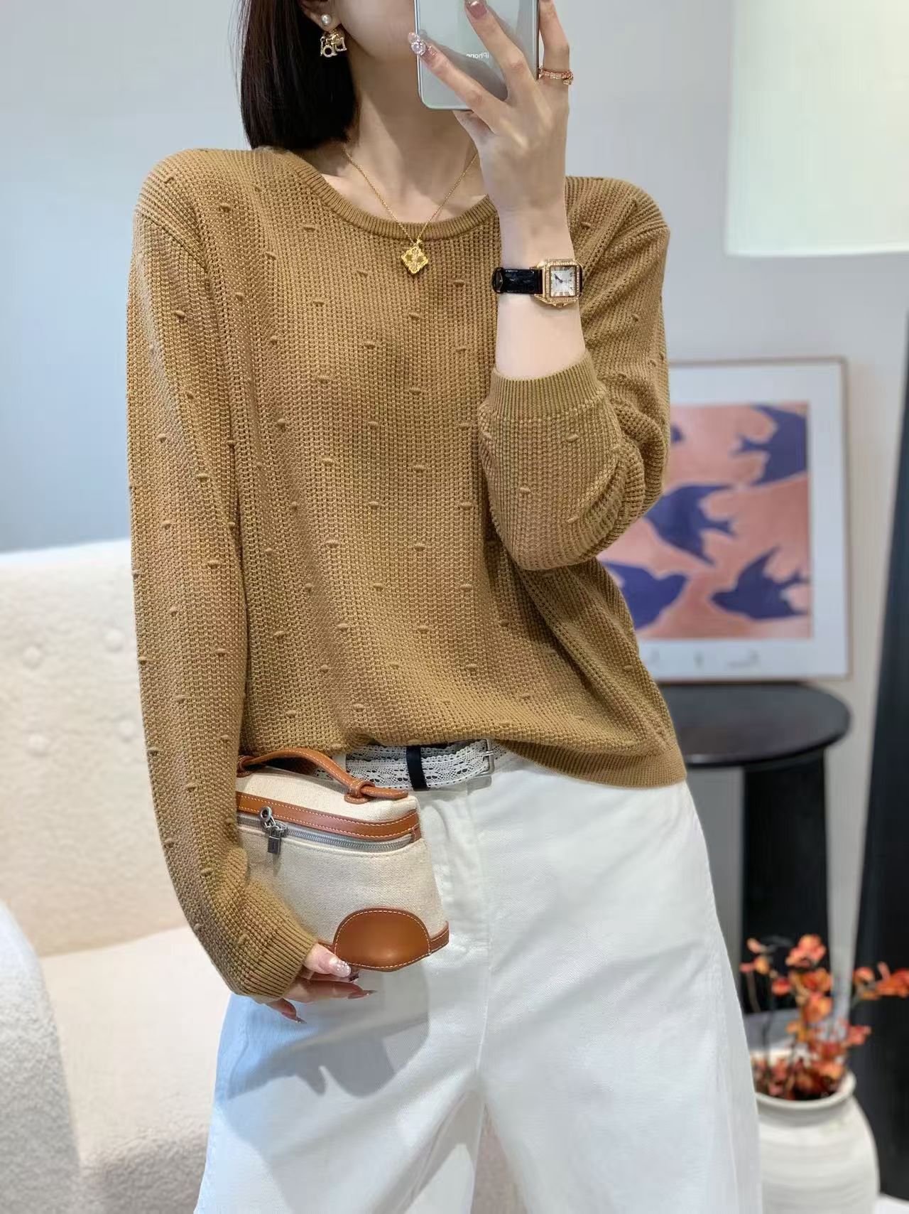 2026年初秋薄款精纺羊毛针织打底衫女低圆领镂空鼓包长袖蚕丝毛衣