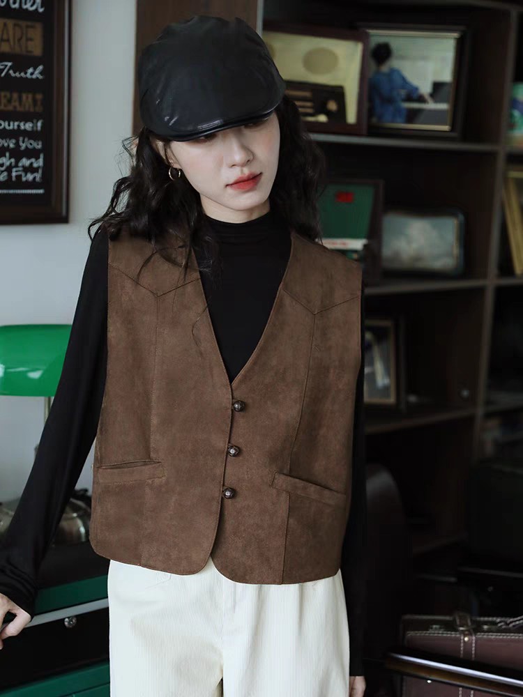 blj快时尚麂皮绒深棕色复古皮衣马甲女V领百搭港风马夹外套上衣潮