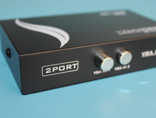 全新迈拓MT-15-2CF VGA切换器2进1出DVR共享器电脑录像机共显示器