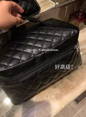 HEYONI韩国巨大容量黑色手提化妆包女菱格高级分格收纳旅行洗漱包