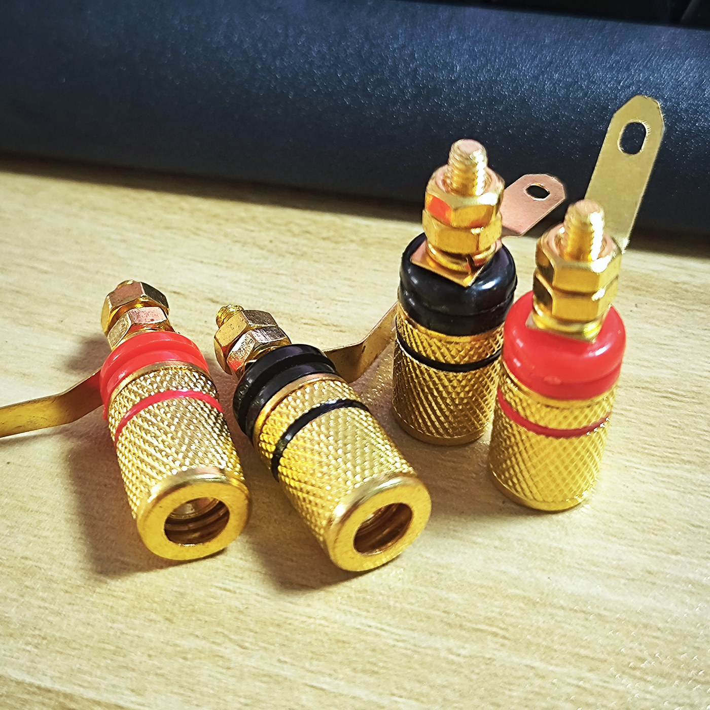 香蕉插座镀金音箱功放机4mm接线柱喇叭线端子免焊接音响喇叭连接,影音电器,端子,淘宝优惠券,粉丝福利购,淘宝优惠卷