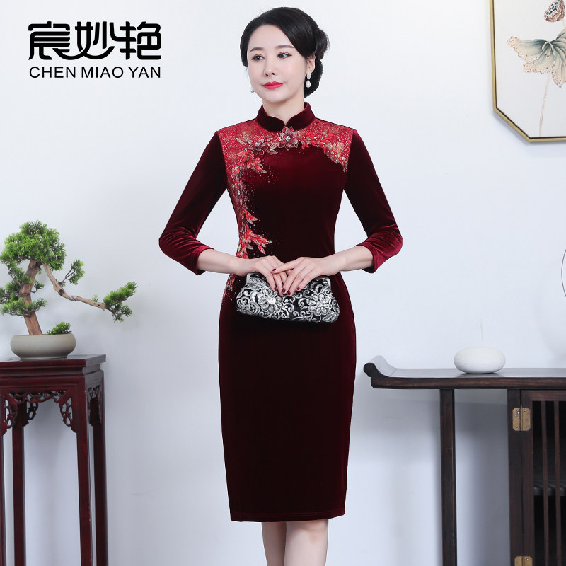 高贵优雅金丝绒改良旗袍