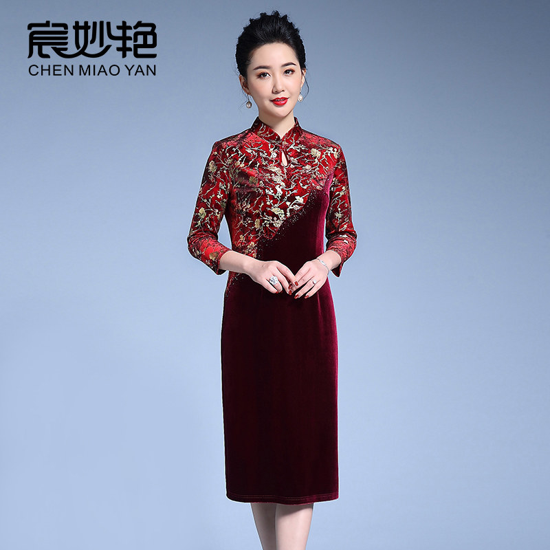 高贵风金丝绒连衣裙喜婆婆妈妈装