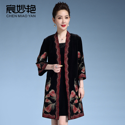 妈妈秋装金丝绒外套风衣洋气高贵
