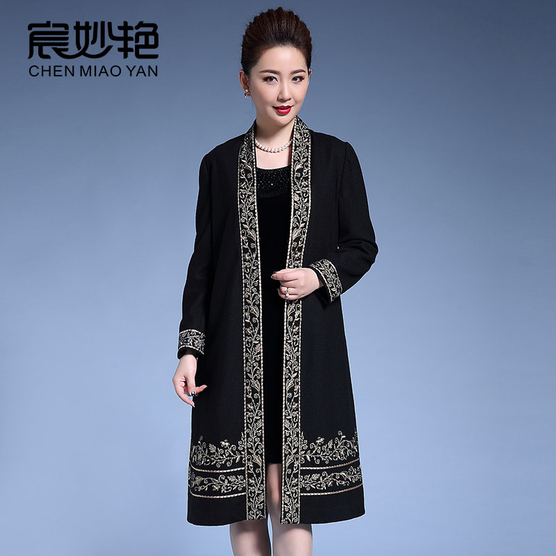 2023秋冬新款妈妈装羊毛呢外套刺绣中长款中年大码女开衫呢子大衣