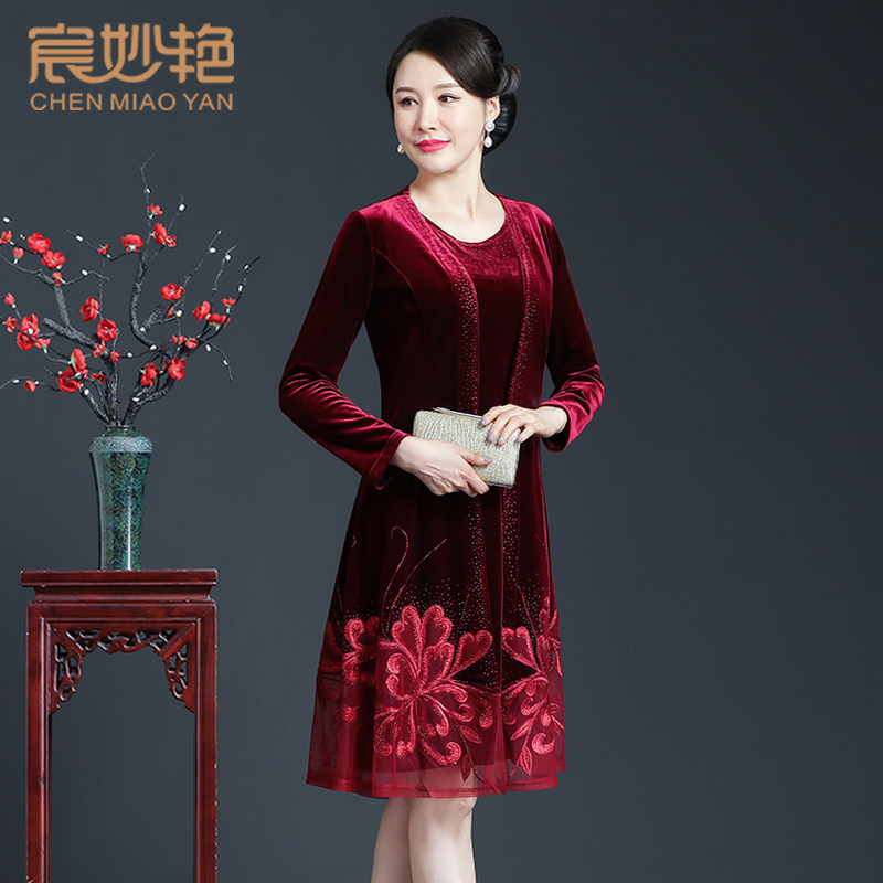 宸妙艳高贵优雅妈妈装丝绒套装