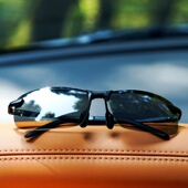 日夜两用变色太阳镜休闲旅行开车驾驶专用偏光墨镜黑框变色片男性