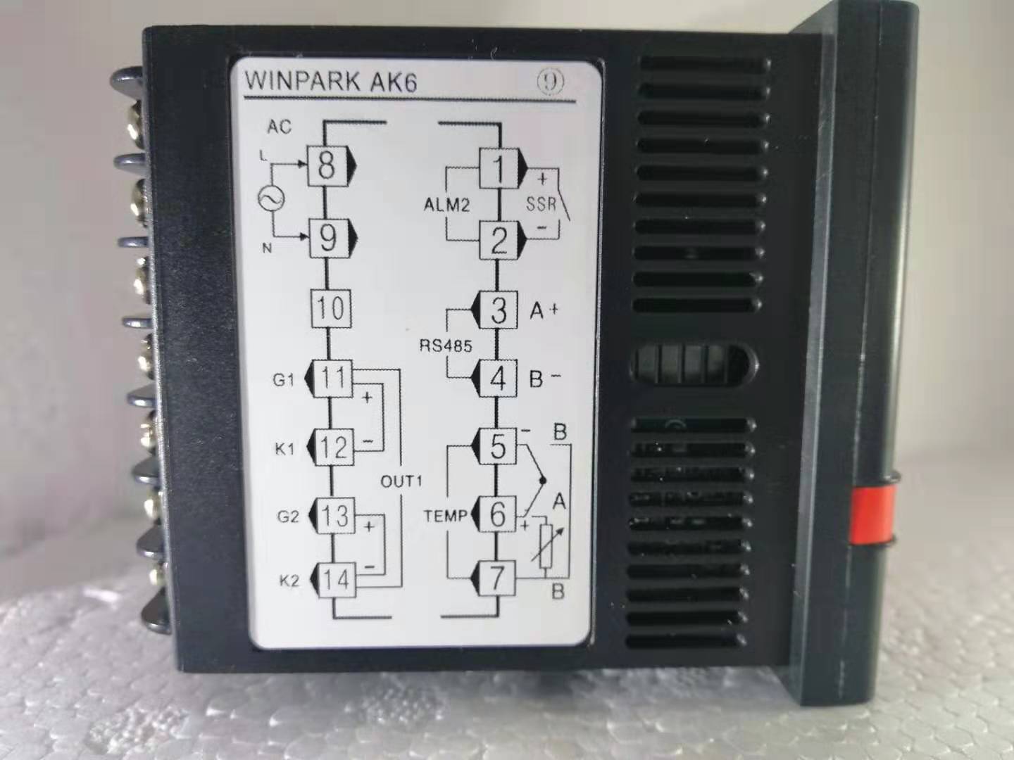 AK6-DPL110-C062R-X常州汇邦智能温控仪表PT100分度68*68尺寸