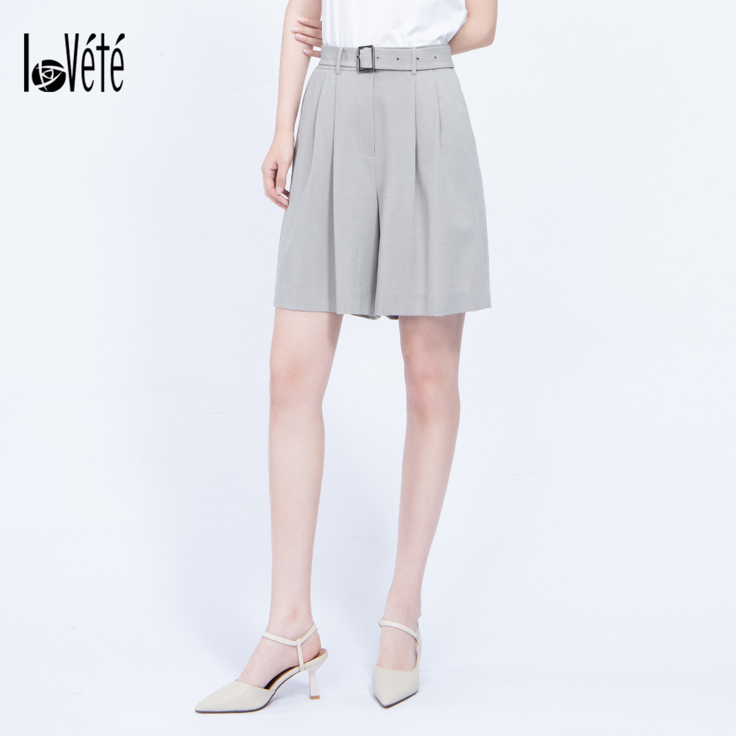 Lovete夏梵秋季新品职场通勤女士精品浅绿色西装套装短裤