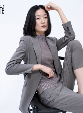Lovete四季可穿商务通勤小西装西装外套女休闲宽松ol时尚职业西服
