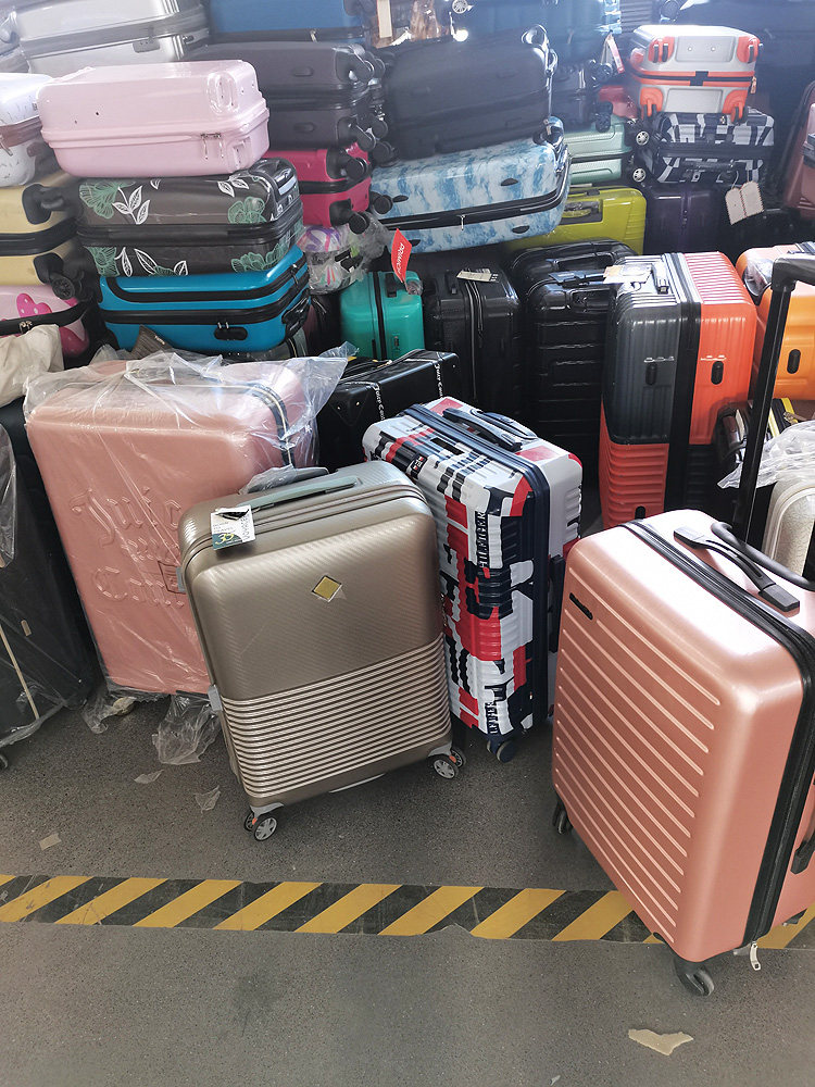 外贸尾单瑕疵捡漏行李箱万向轮登机拉杆箱男女旅行拉链皮箱静音轮