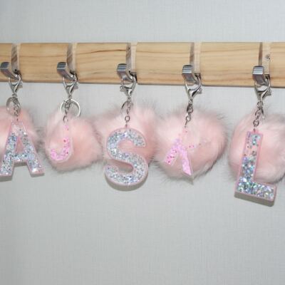 美国justice儿童字母钥匙扣毛球款confettii 流动片片ins书包挂件