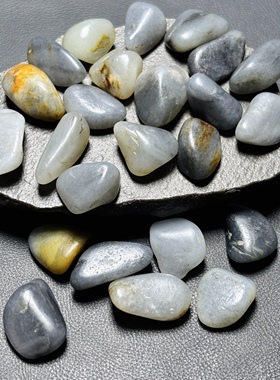 新疆和田玉青花籽料原石 天然和田玉原石 手链 新疆直发